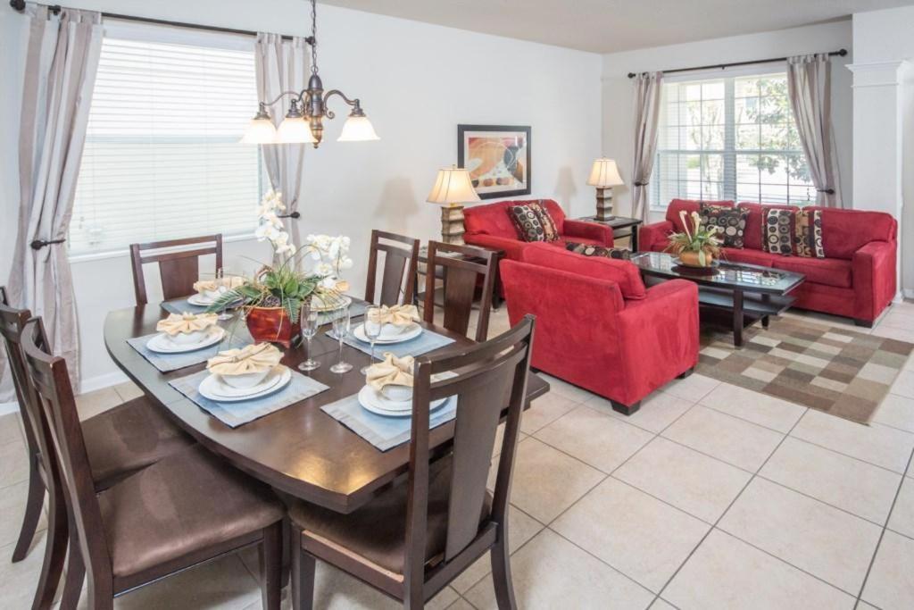 Suitetrails - Mark's Windsor Hills Vacation Home