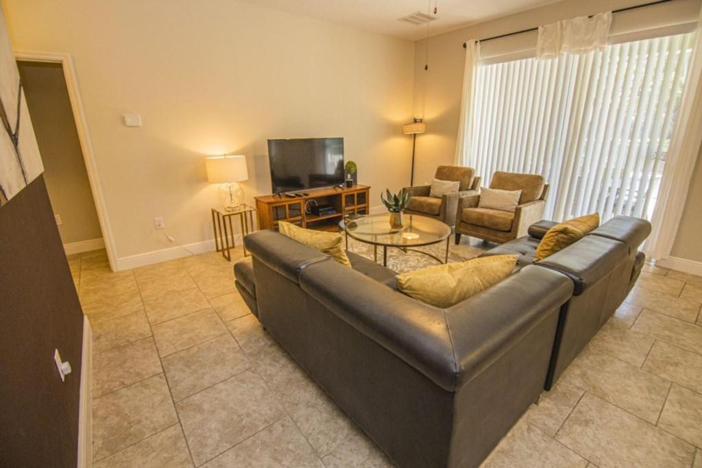 Suitetrails - The Chester Solterra Resort Vacation Home