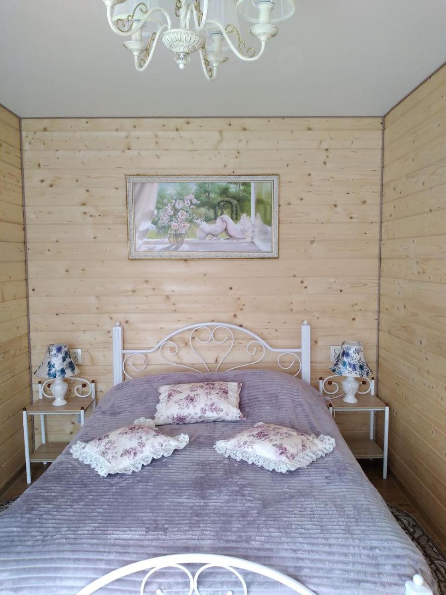 Апартаменти в самому центрі Почаева - Housity