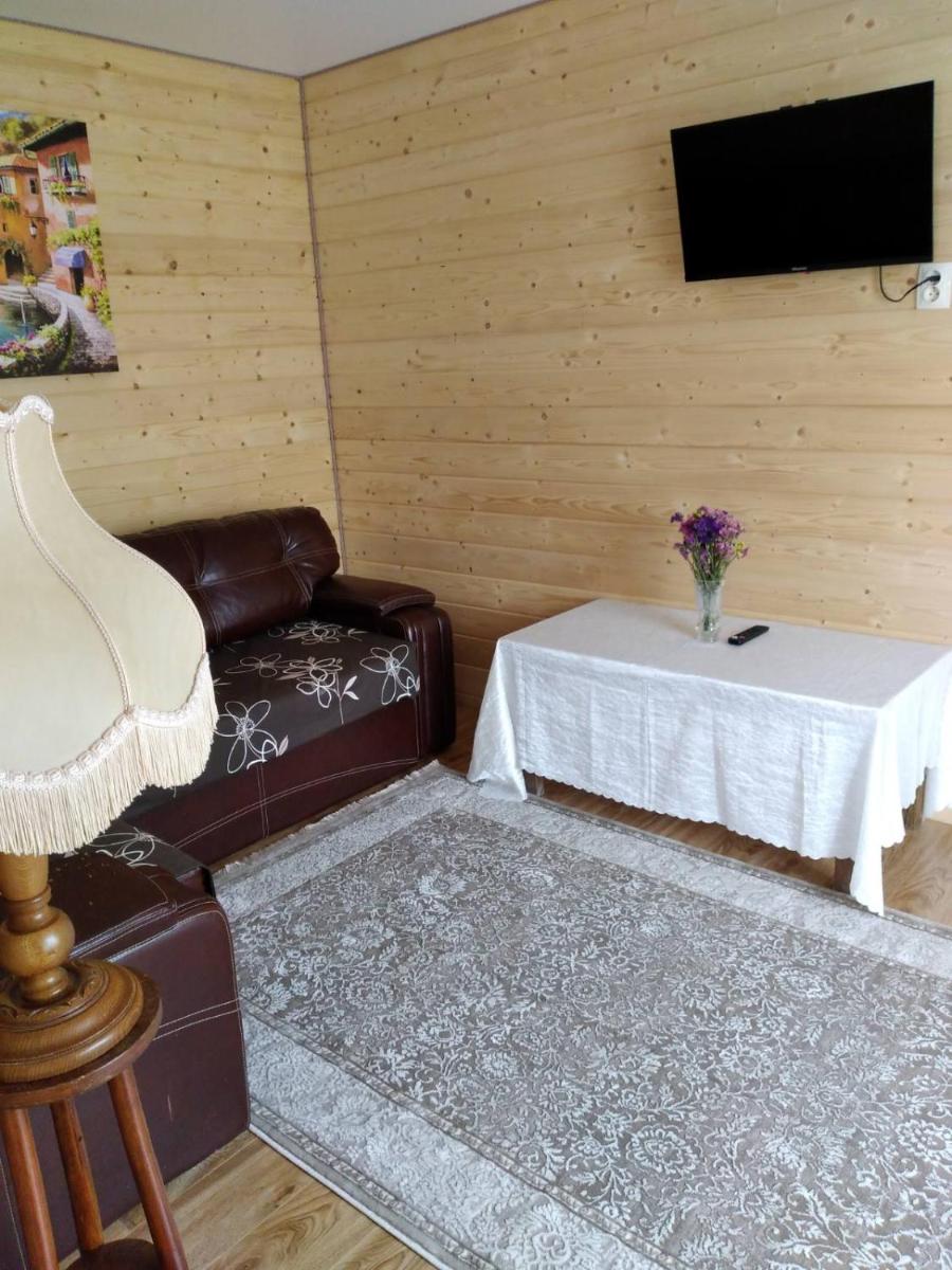 Апартаменти в самому центрі Почаева - Housity