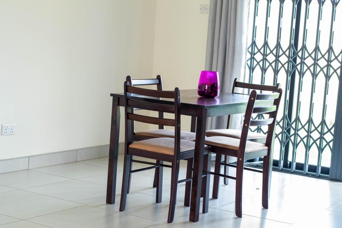Modern & secure apartment in Area 43 Lilongwe - self catering - Housity