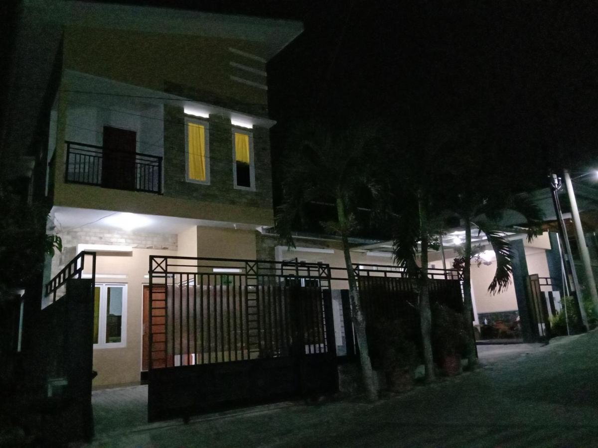 Suitetrails - Puri Garden Batu