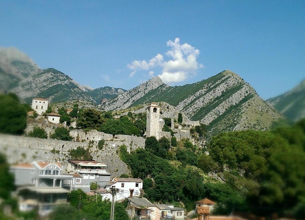 Apartment Old Town Stari Bar - Housity