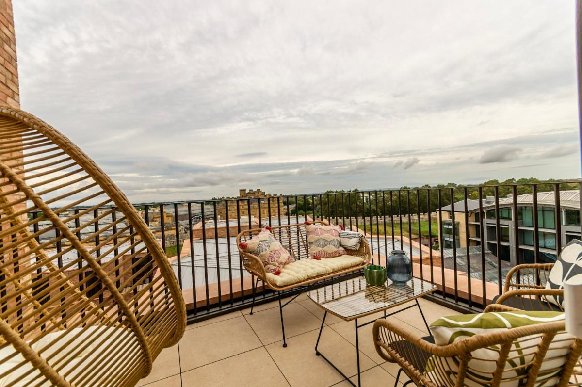 HQ Penthouse - Housity