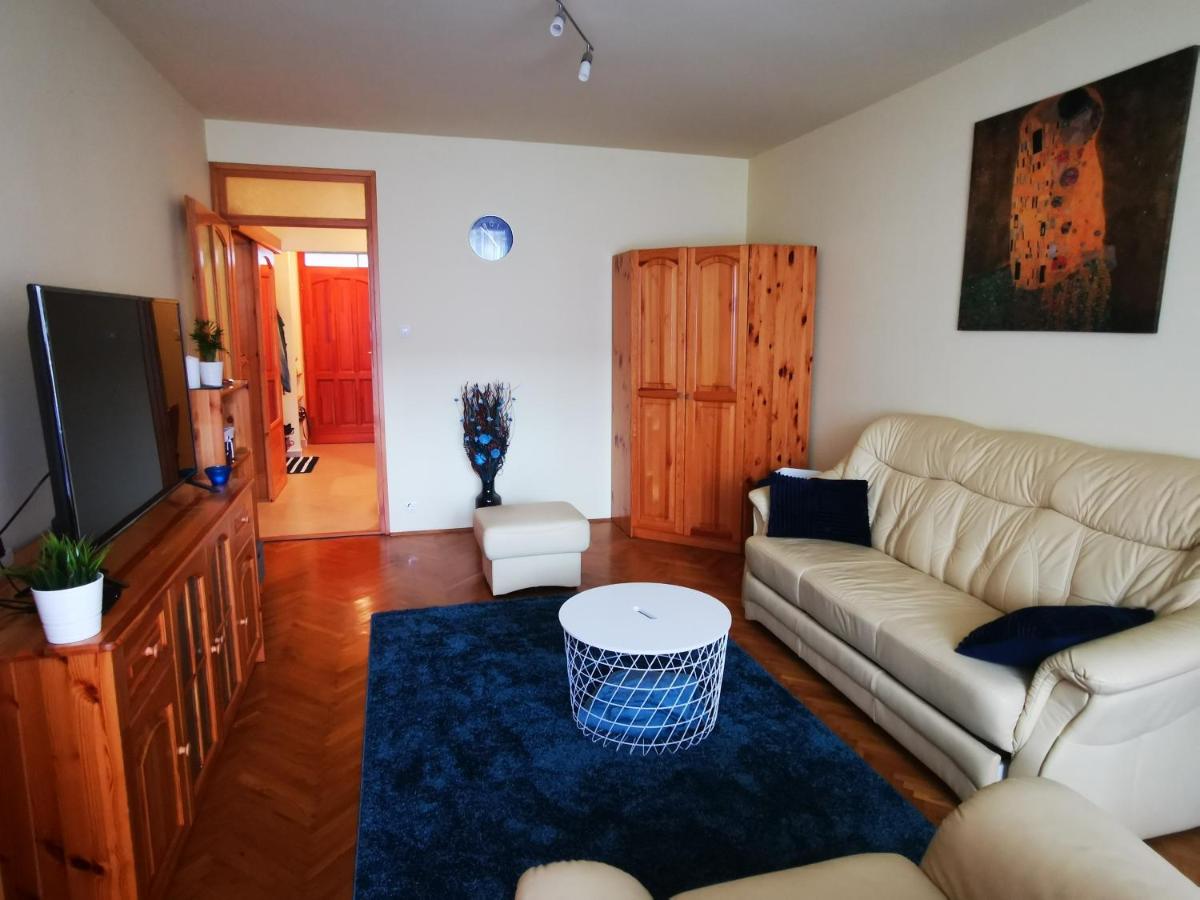 Sunshine Apartmanok Szeged - Housity