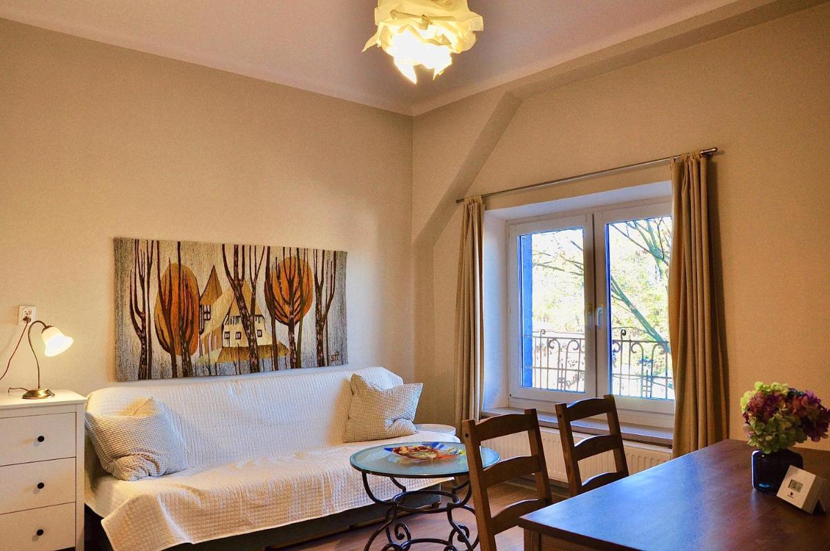 Tresor Barska Apartments 2.0 - Housity