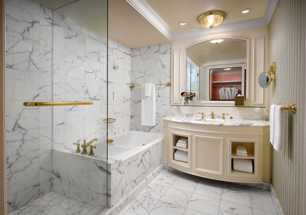 Grand America Hotel - Housity