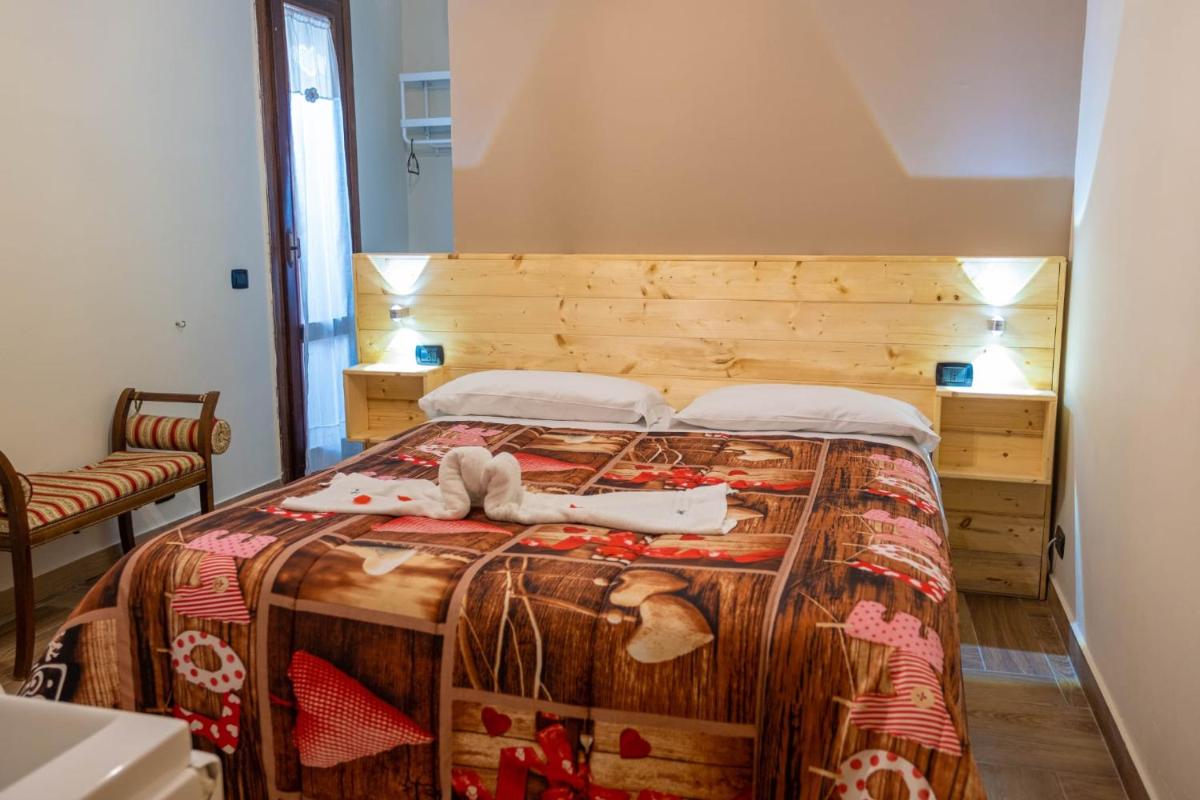 Hotel Sirio - Housity