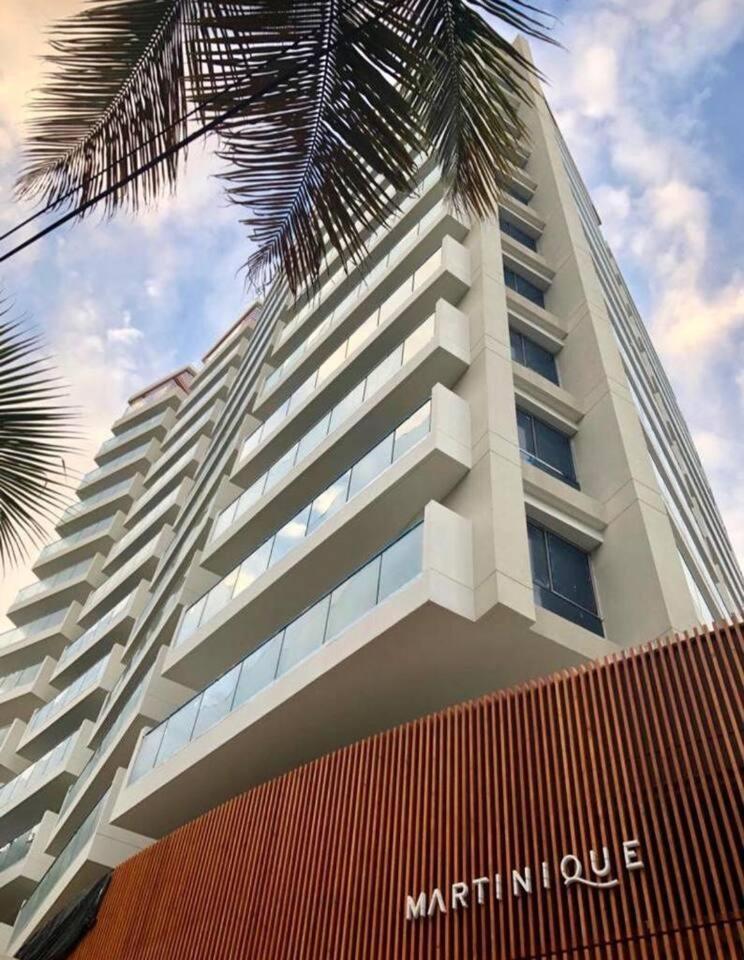 Martinique 1403 - Housity