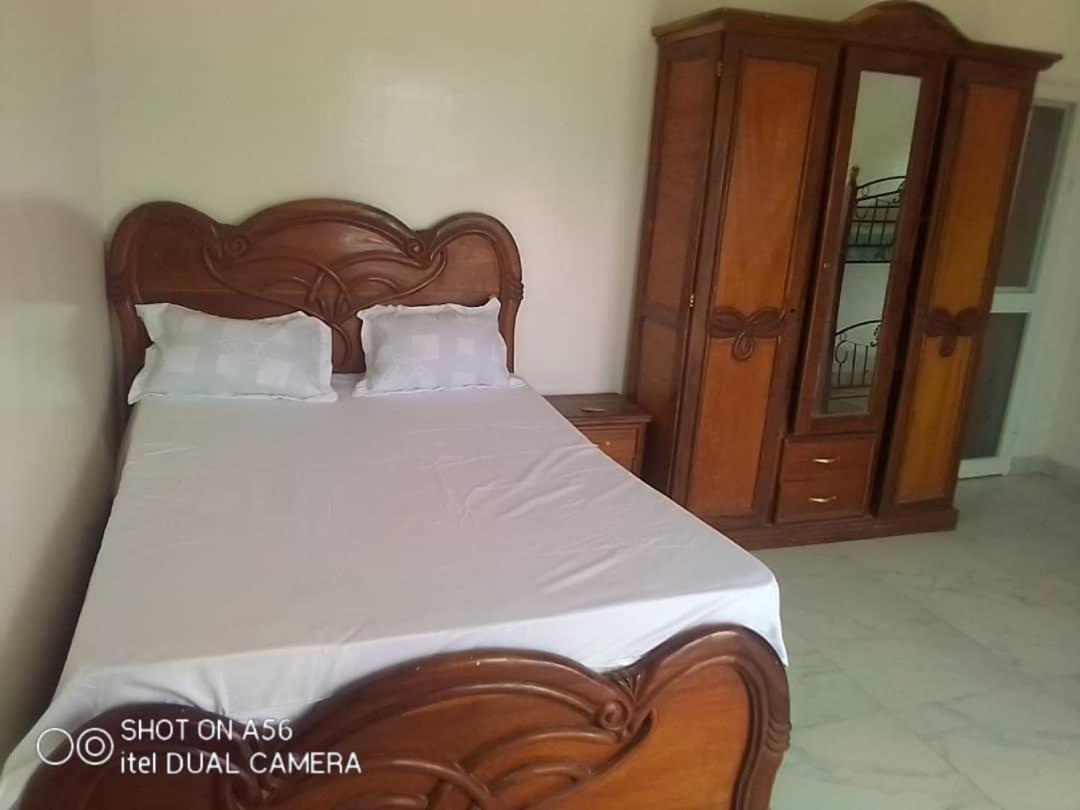 Villa Diambars - Housity