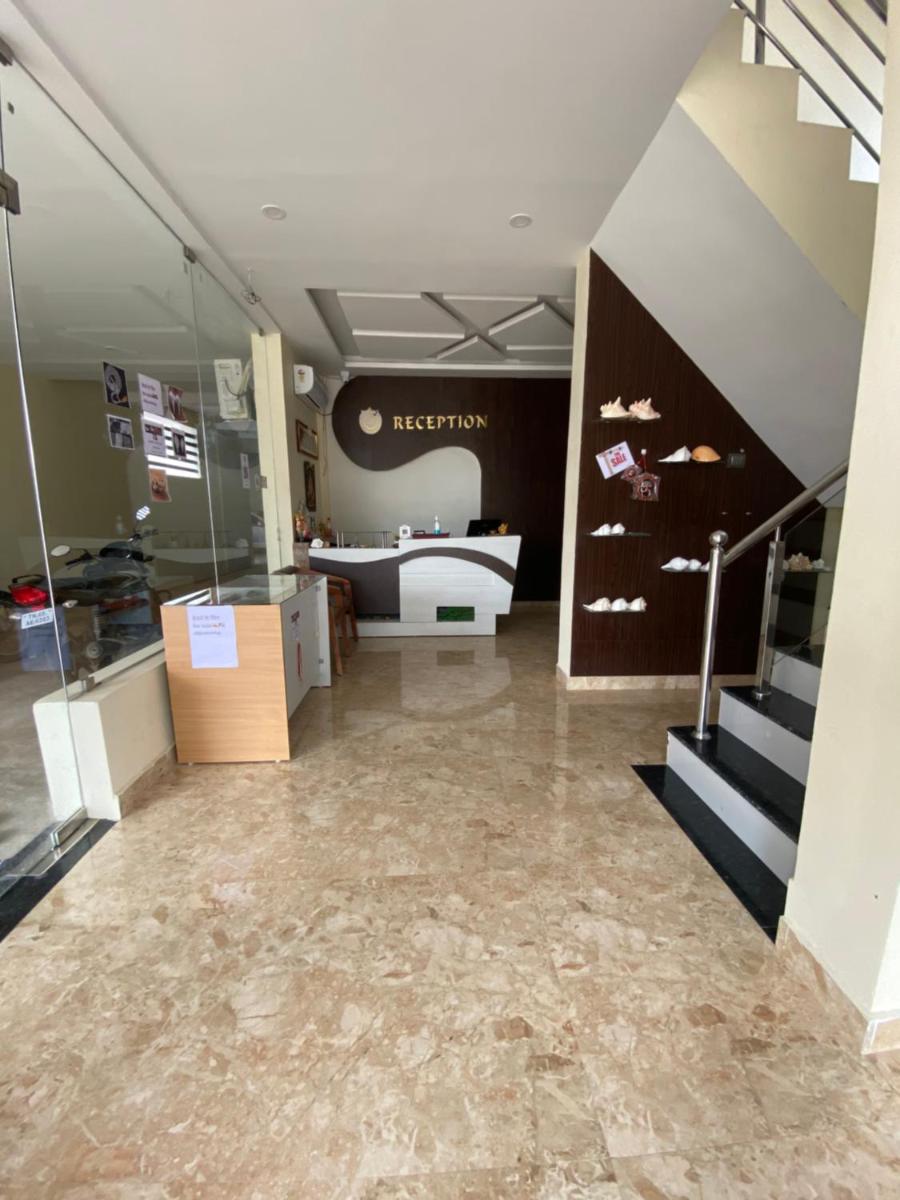 Hotel Sangeeth Palace - Housity