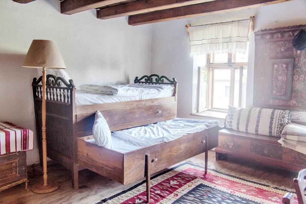 Experience Transylvania Viscri 63A - Housity