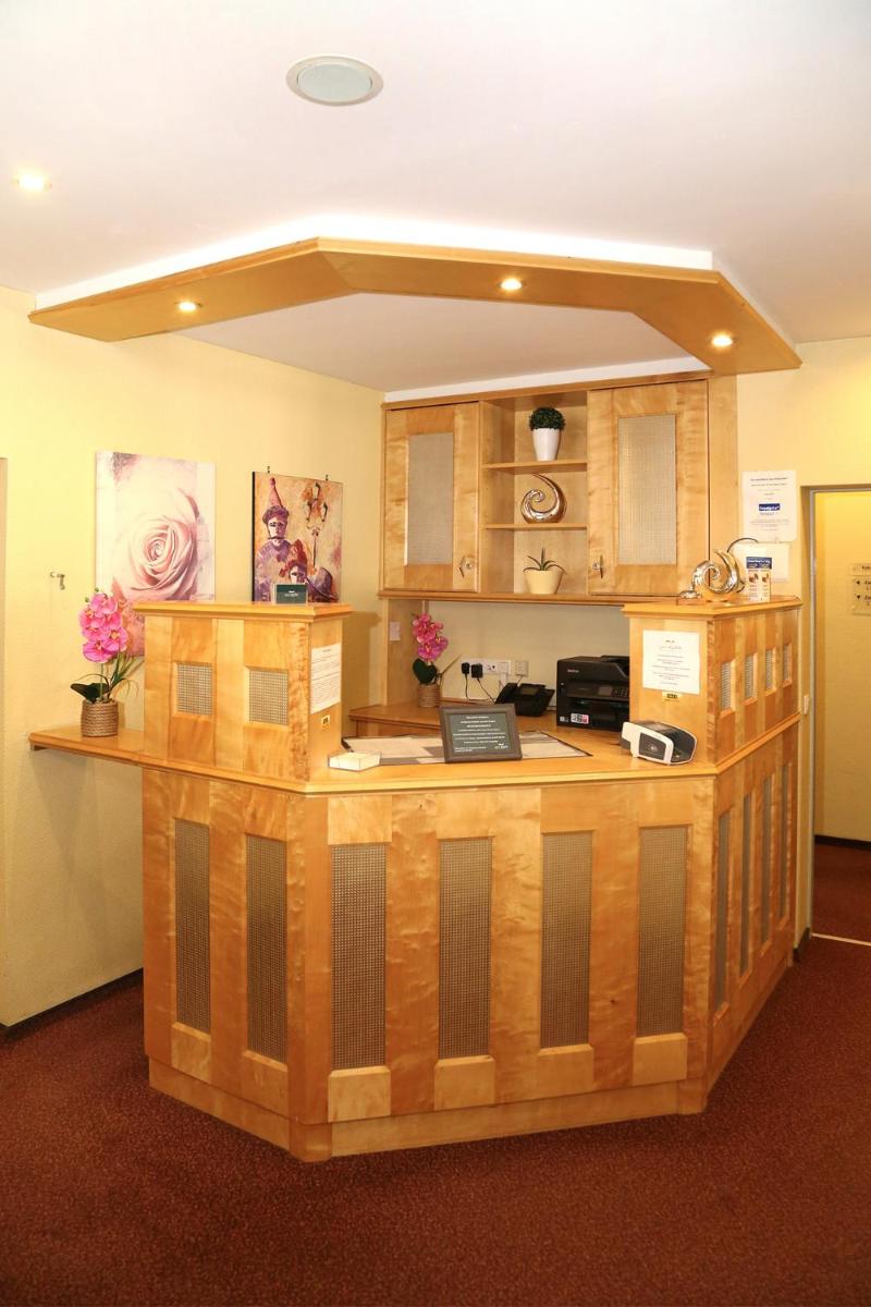 Hotel Garni Kluth - Housity