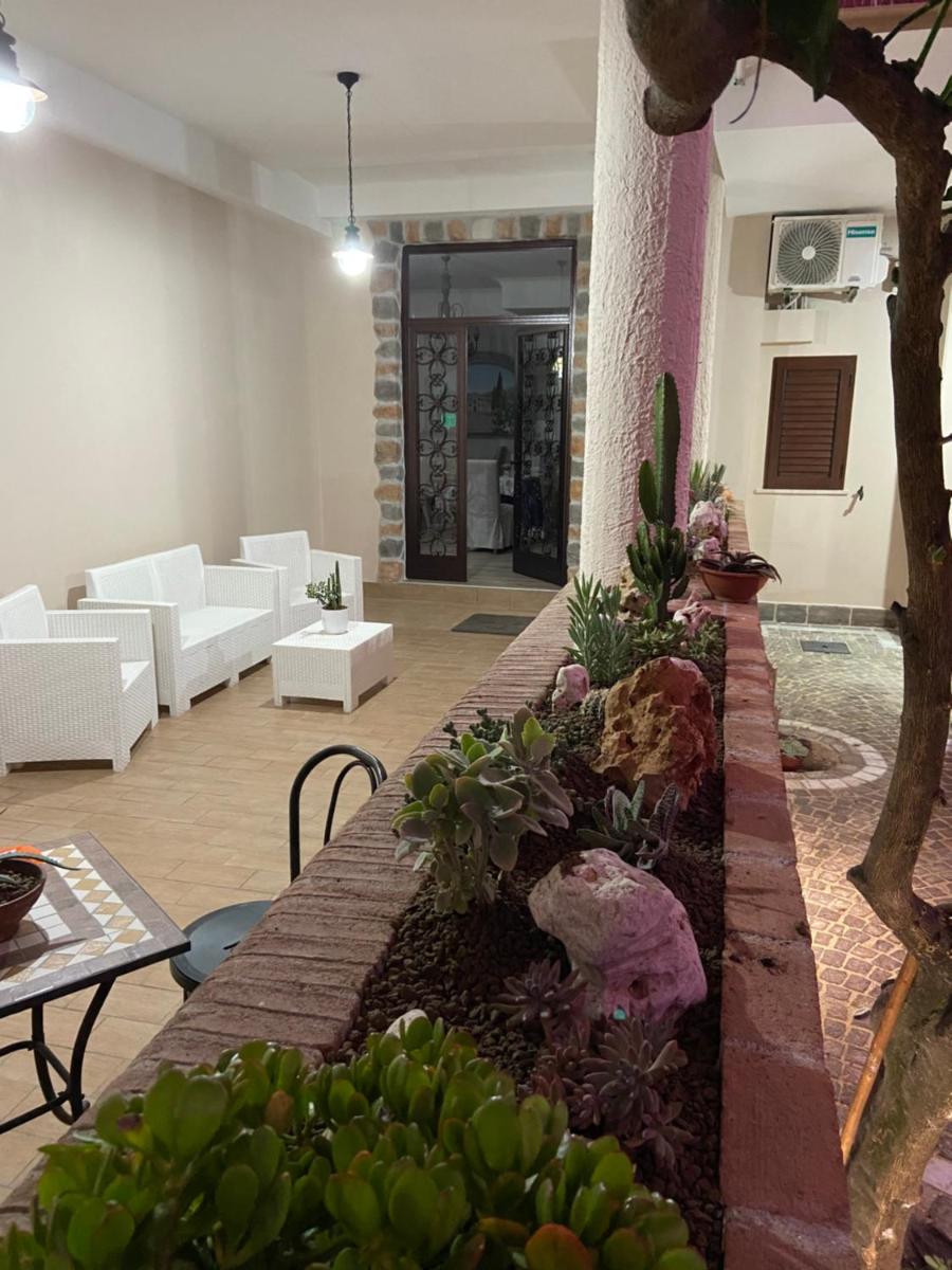 INFORMIS B&B - Housity