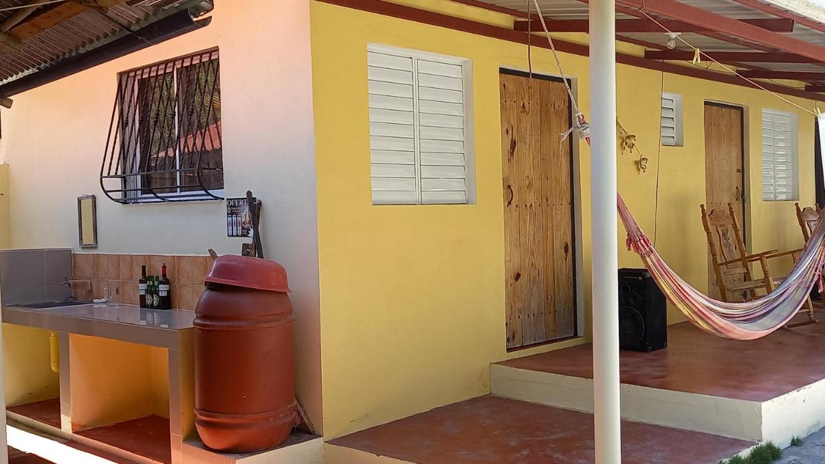 Conrado's Guesthouse B&B - Housity