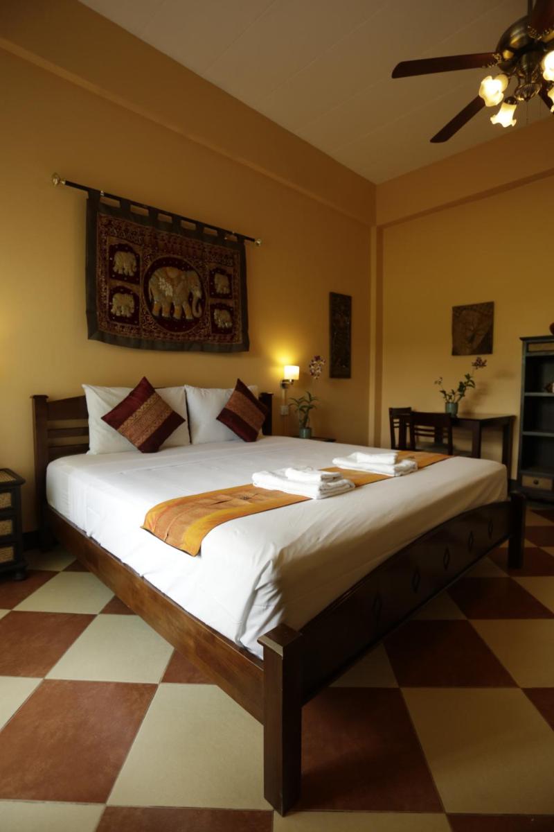 Liam's Guesthouse Adults Only - Housity