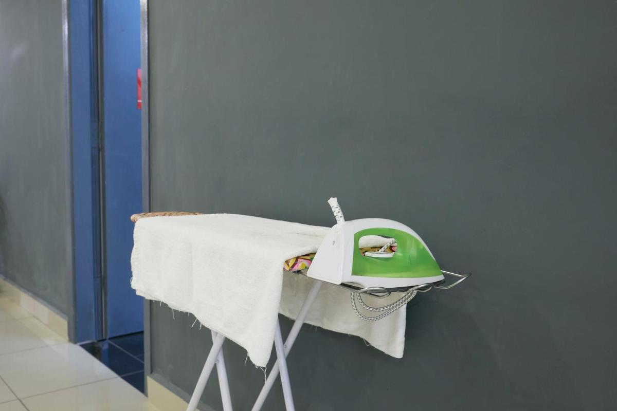 East Sun Hotel Sekinchan - Housity