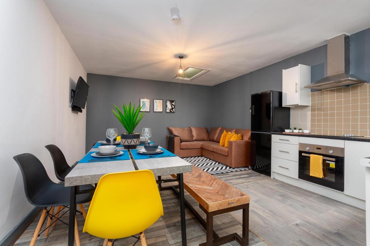 Oak Suite - Talbot Road - Blackpool - Spacious - Housity