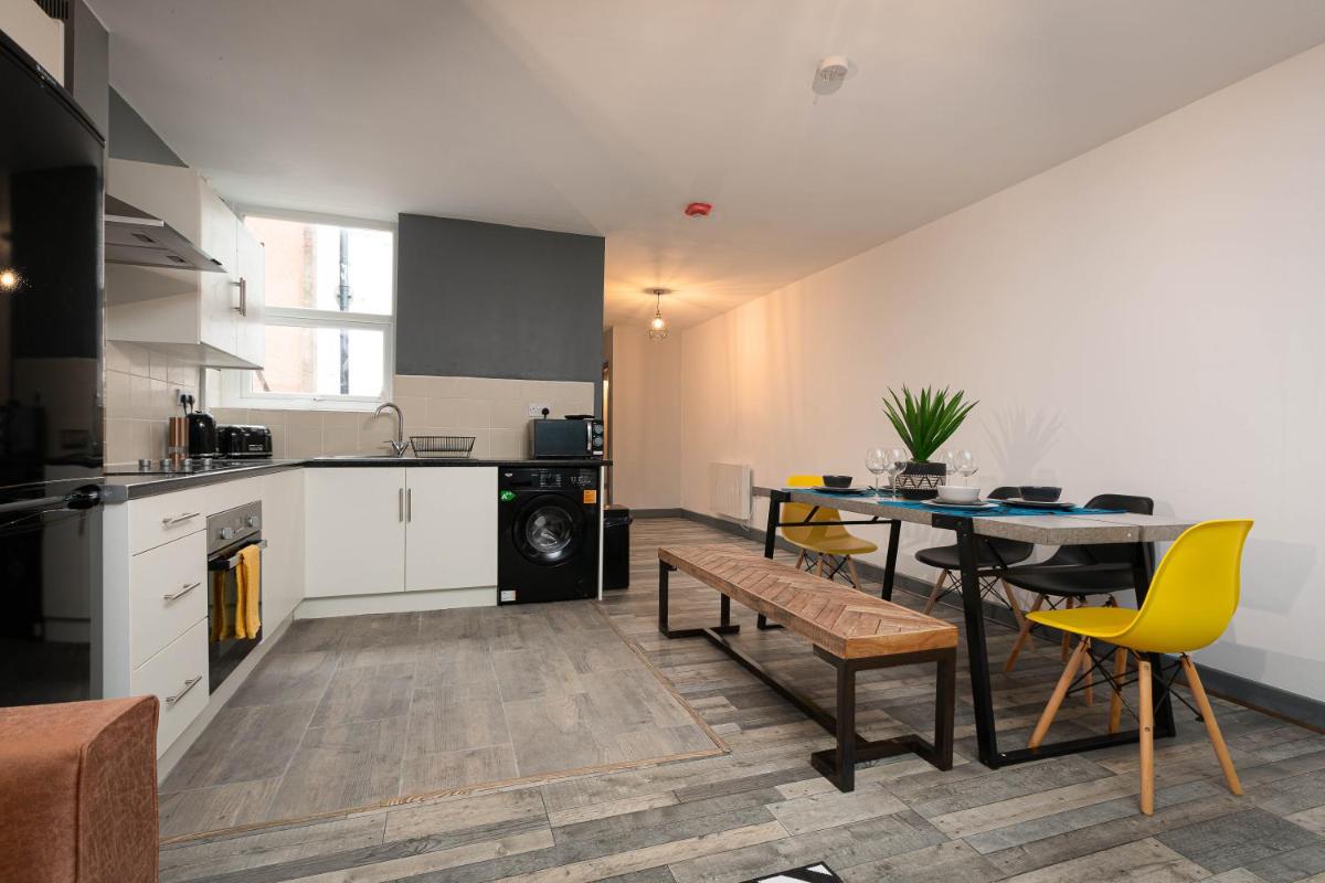 Oak Suite - Talbot Road - Blackpool - Spacious - Housity