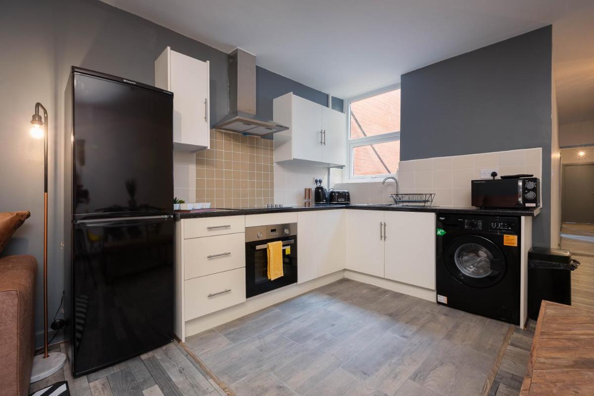 Oak Suite - Talbot Road - Blackpool - Spacious - Housity