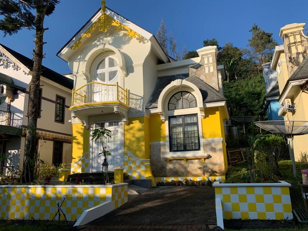Villa Wubao Kota Bunga 3 Kamar Harga Budget - Housity