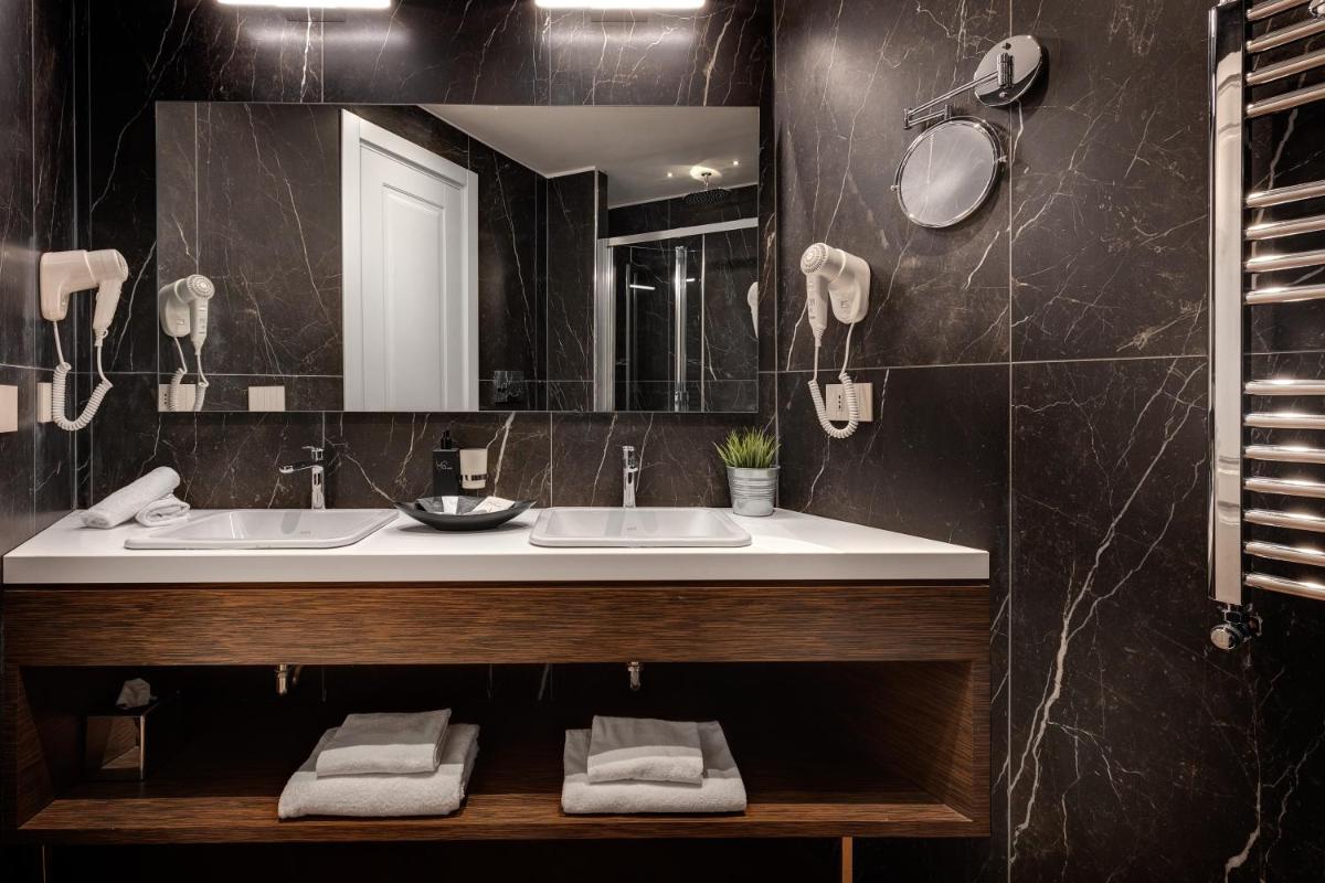 Rome Art Hotel - Gruppo Trevi Hotels - Housity