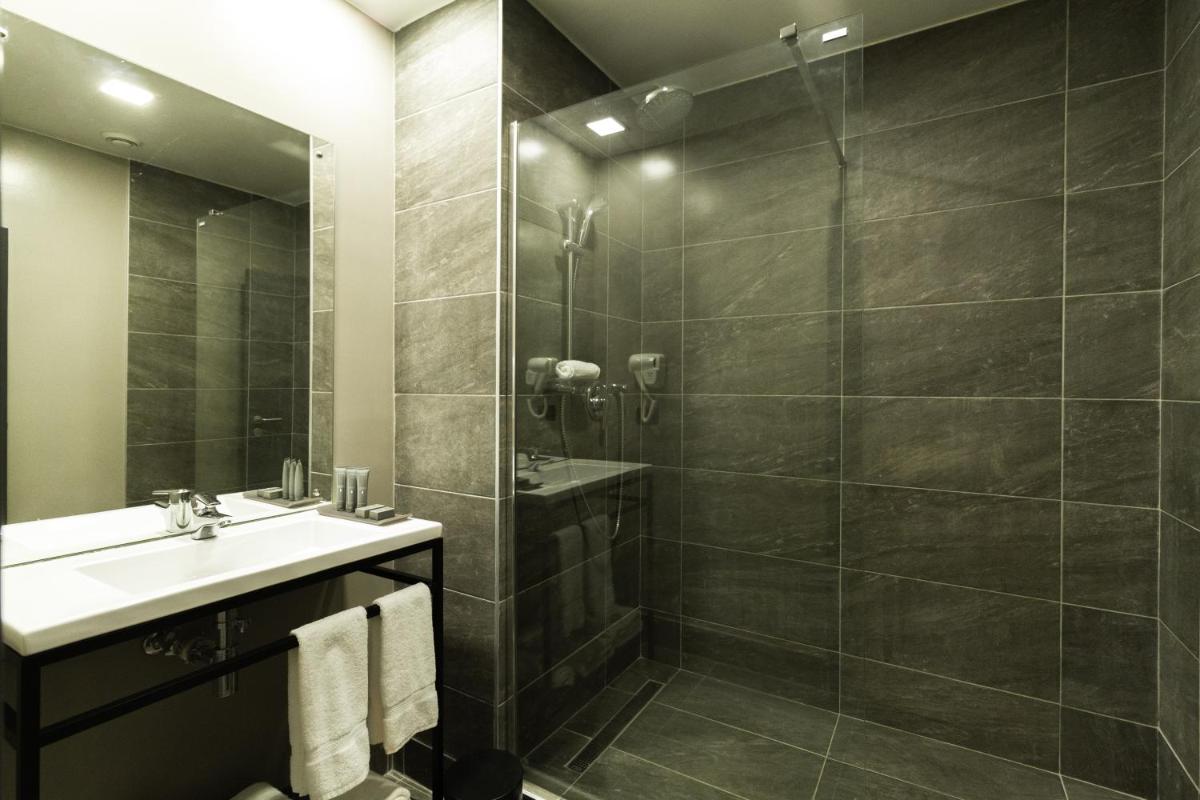 Fiesta Royale Hotel - Housity