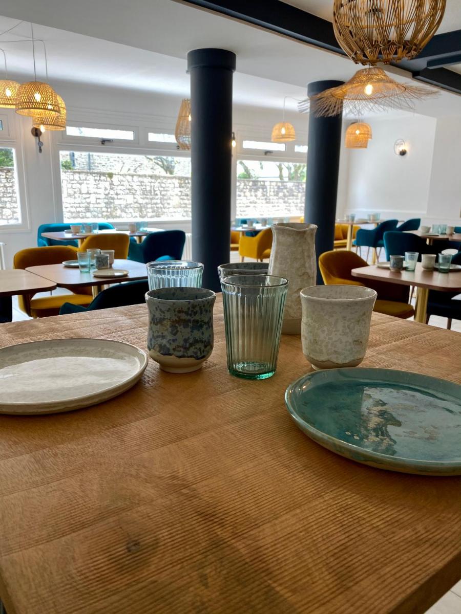Restaurant ou autre lieu de restauration dans l'établissement Maison des Dunes
