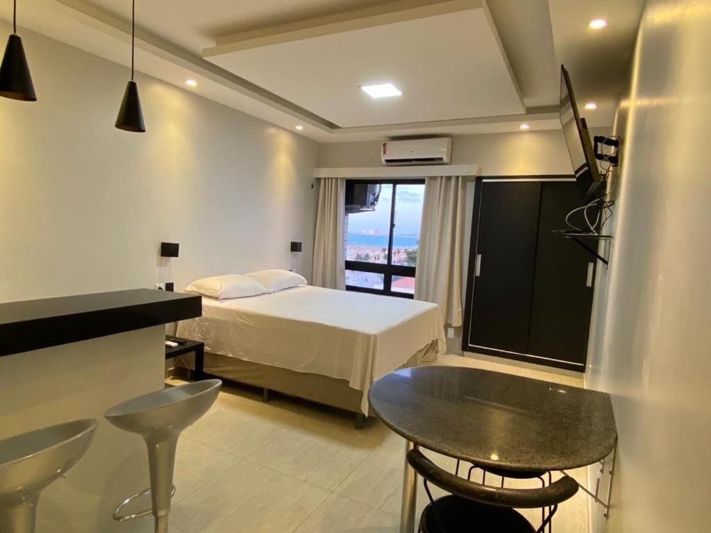 402 Lindo Flat mobiliado Praia de Iracema - Housity