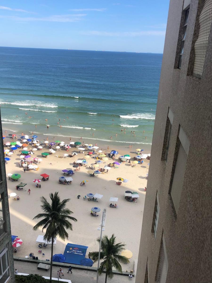 Apartamento Guarujá Pitangueiras - frente ao mar - Recém reformado - Housity