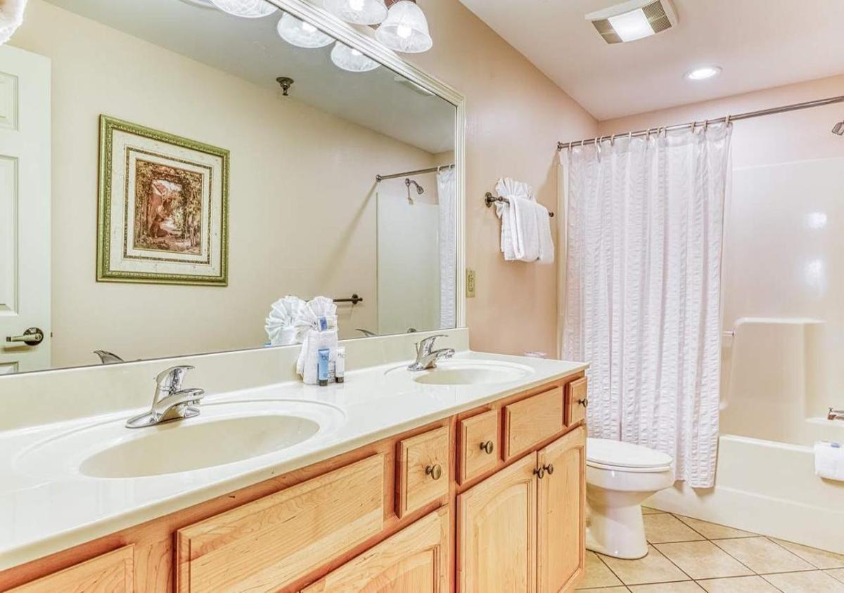 Baskins Creek Condos by TS - Housity