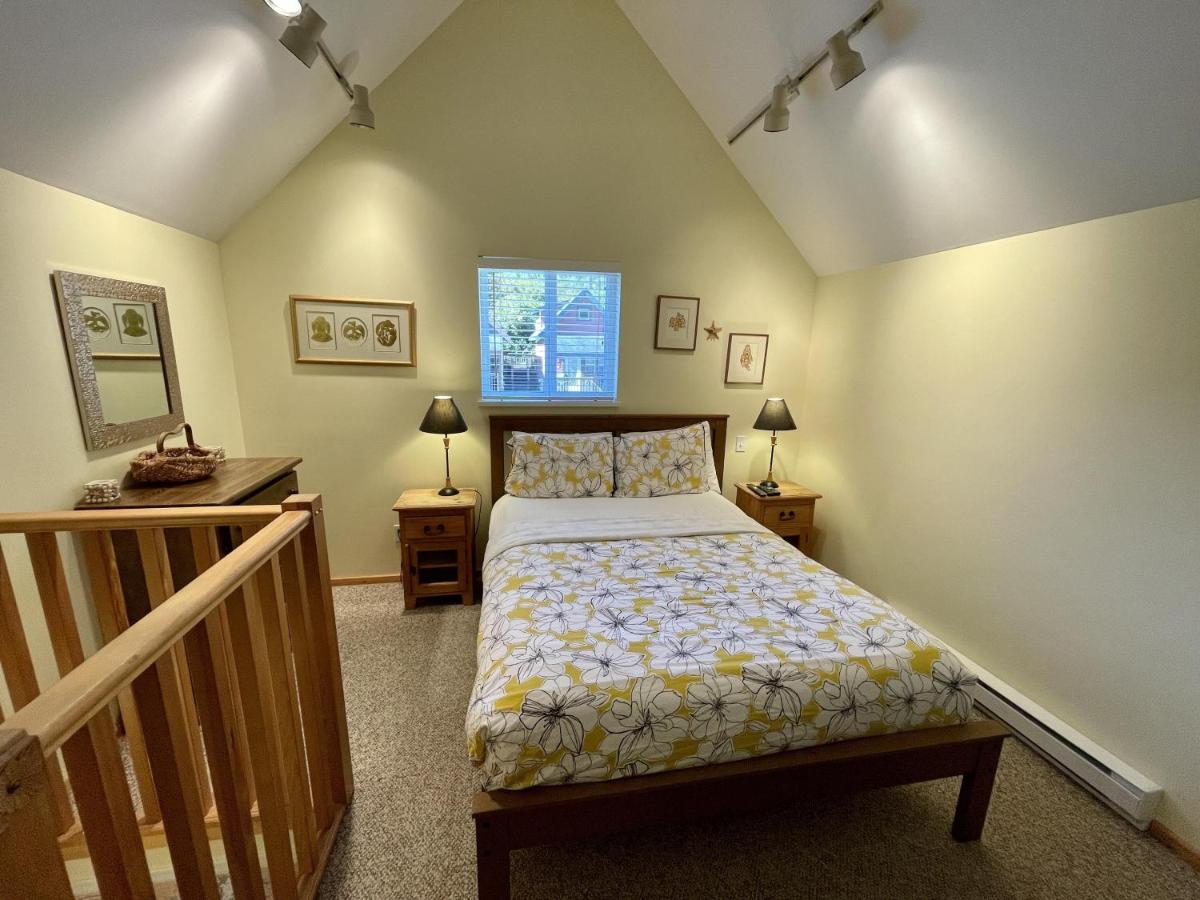 One Bedroom Private Cabin Close To Trails And Beaches - Housity