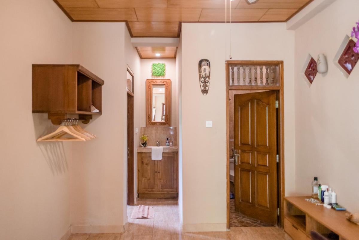 Suitetrails - Suk’s House 2-live locally in family compound Ubud