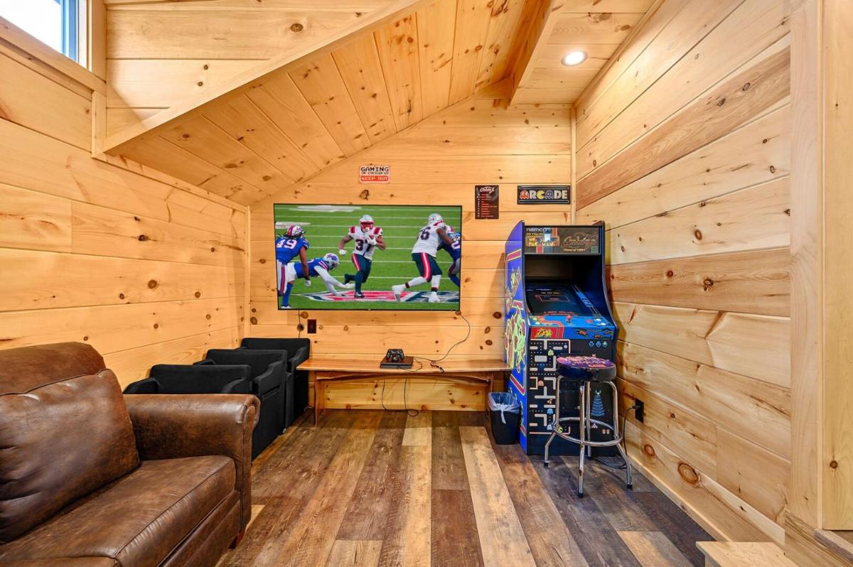 Tennessee Whiskey - Housity
