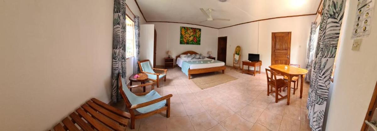 Chez Lester - Housity