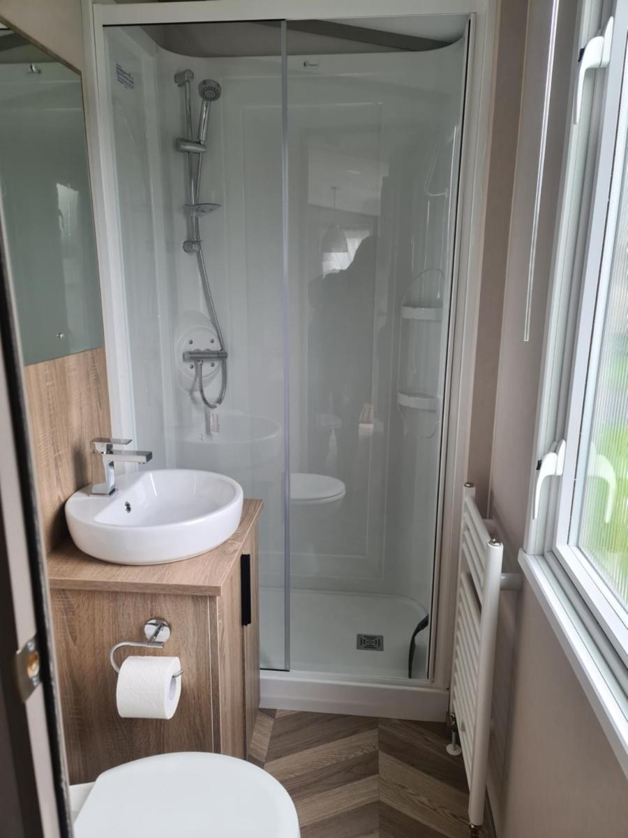 Mawgan Pads Newquay Bay - Housity