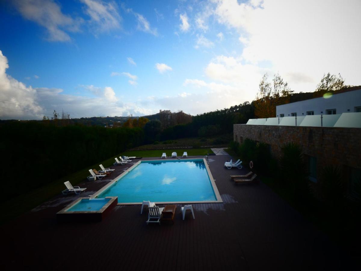 A piscina em ou perto de Hotel Vila D'Óbidos