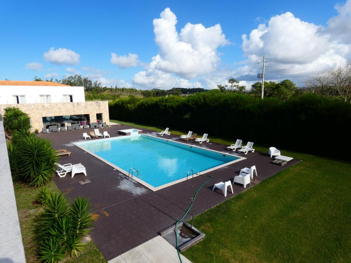 A piscina em ou perto de Hotel Vila D'Óbidos