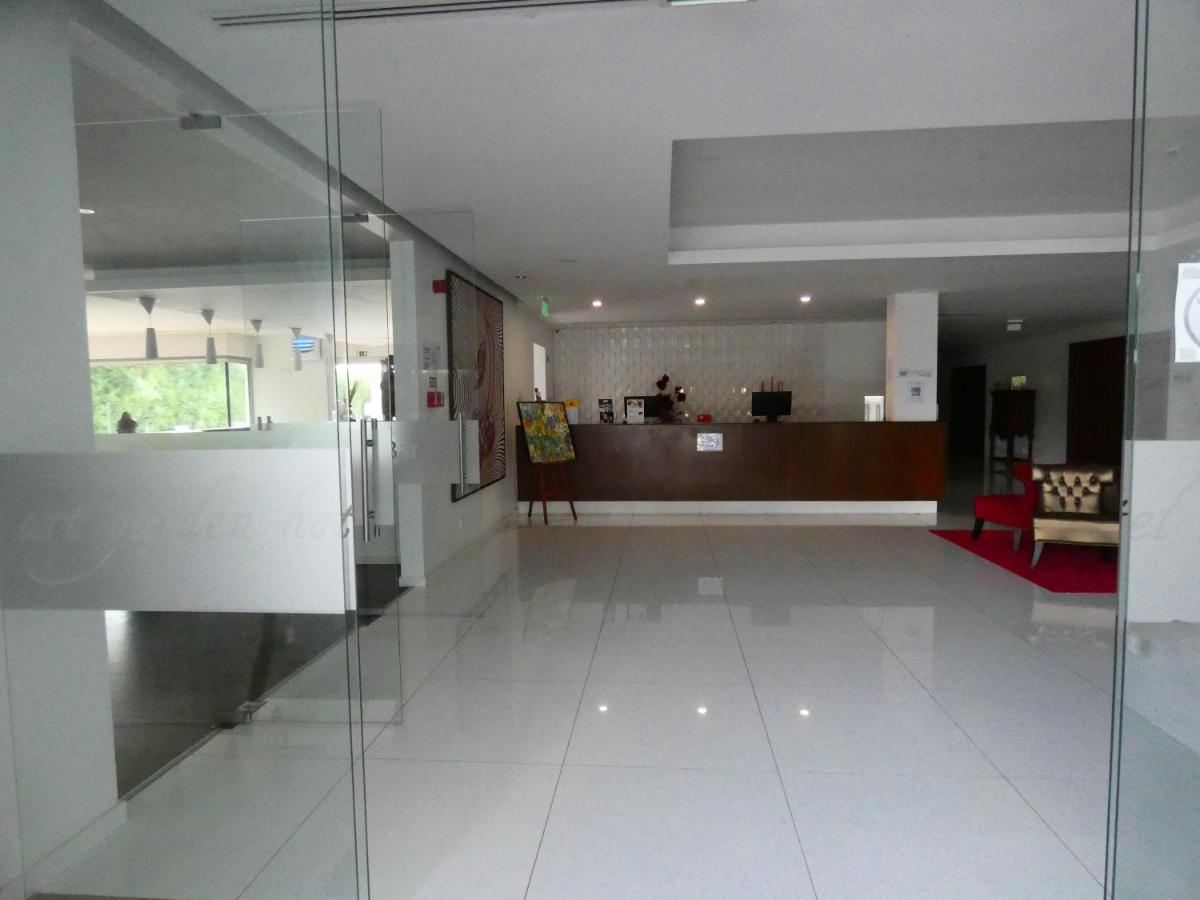 A área de receção ou átrio de Hotel Vila D'Óbidos