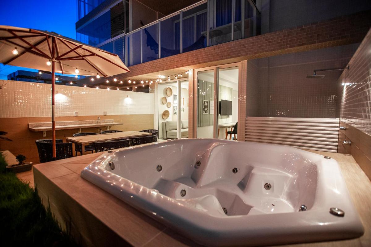 Apartamento Com Jacuzzi na Beira mar de João Pessoa no Branco Haus - Housity