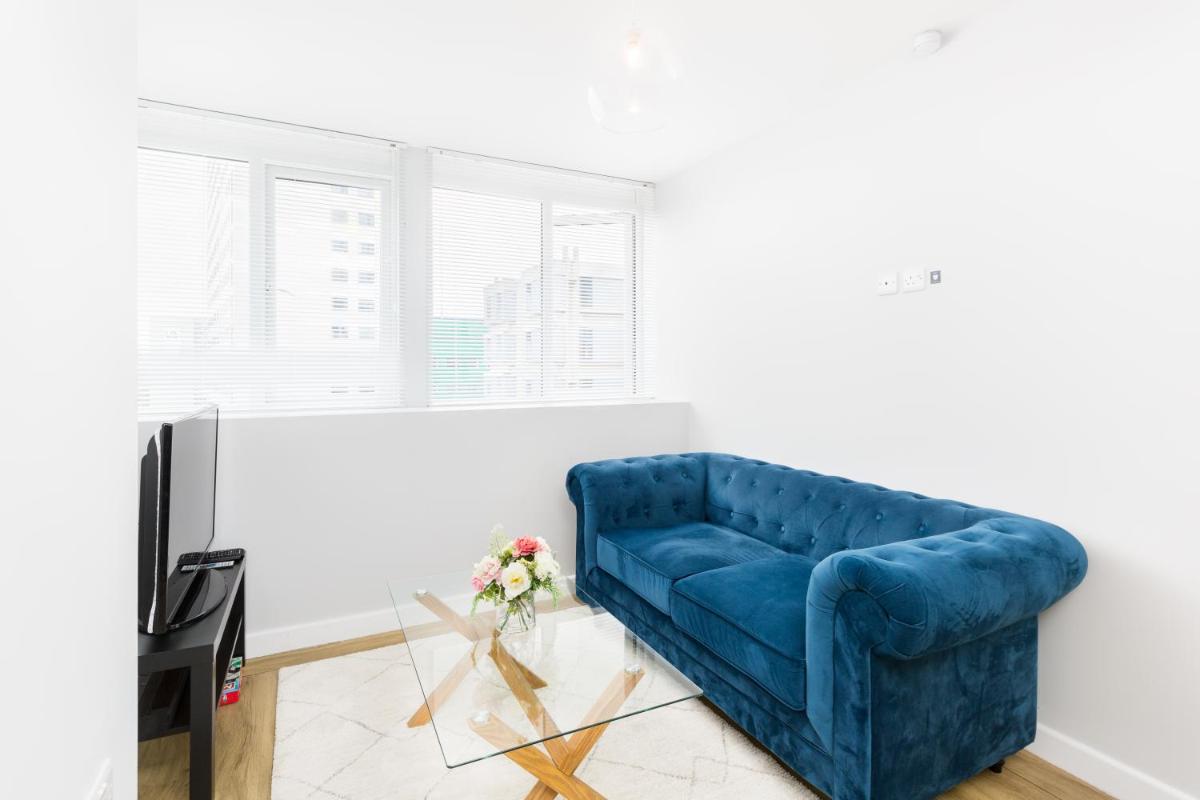 Modern City Centre Apartment nr Gunwharf Quays - Housity