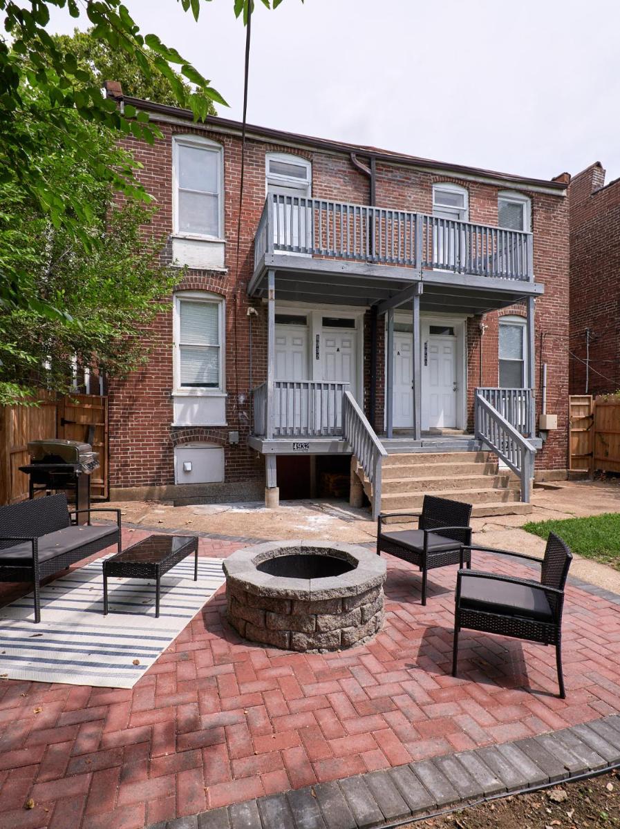 Forest park, Science Center, BJC & CWE restaurants - Housity