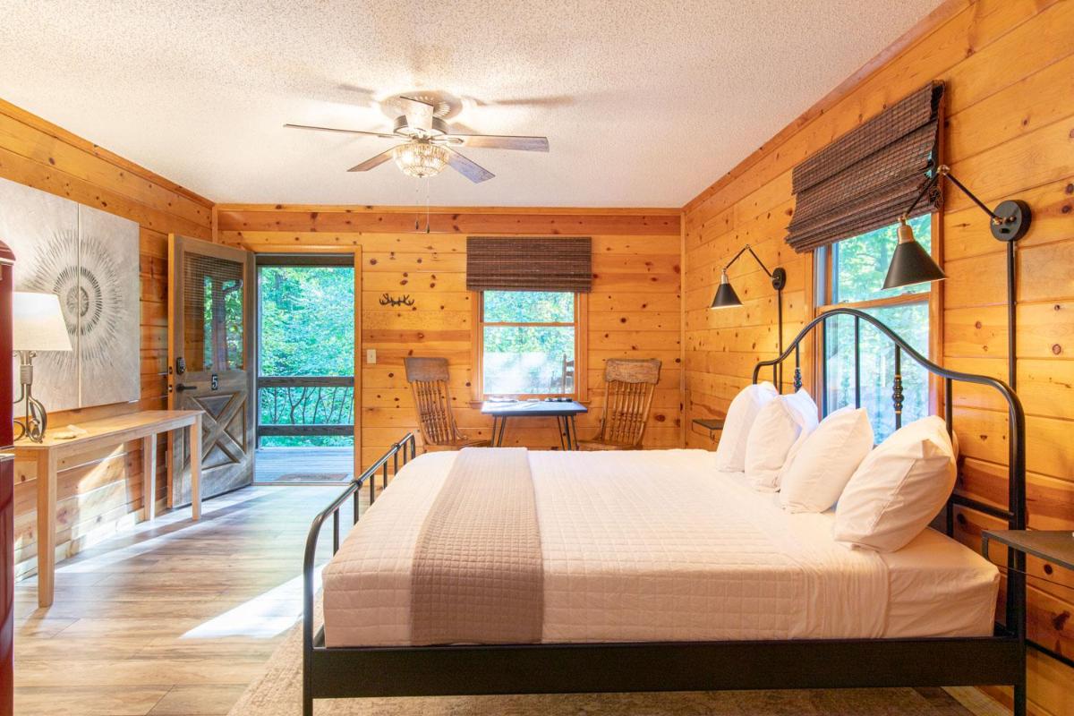 Mount Mitchell Eco Retreat - Housity