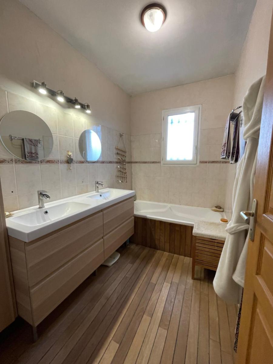 Villa Saint-Sa - Housity