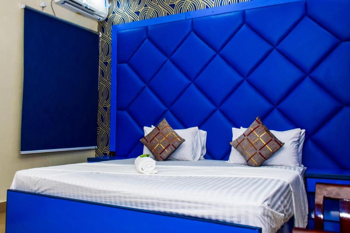 Clifton Rezidor - Housity