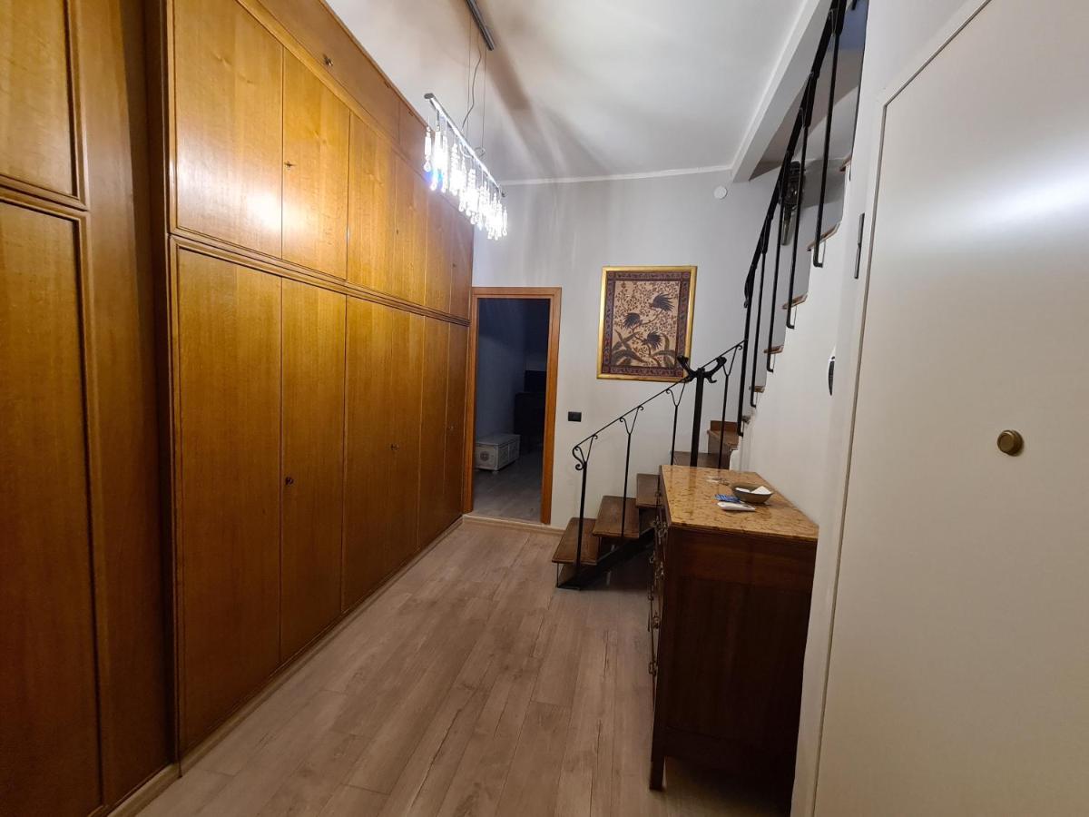 Una Finestra su Rapallo by PortofinoVacanze - Housity