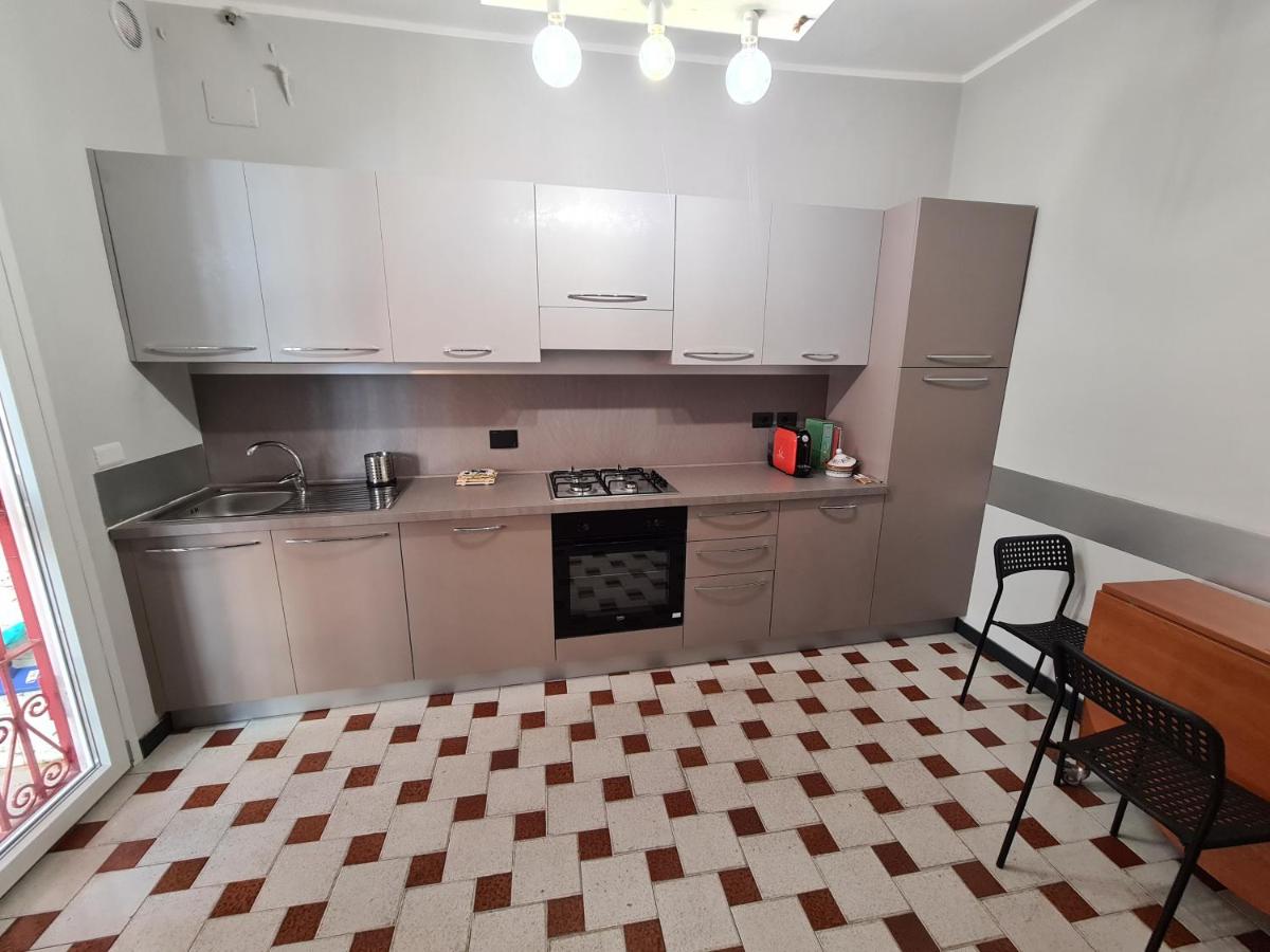 Una Finestra su Rapallo by PortofinoVacanze - Housity