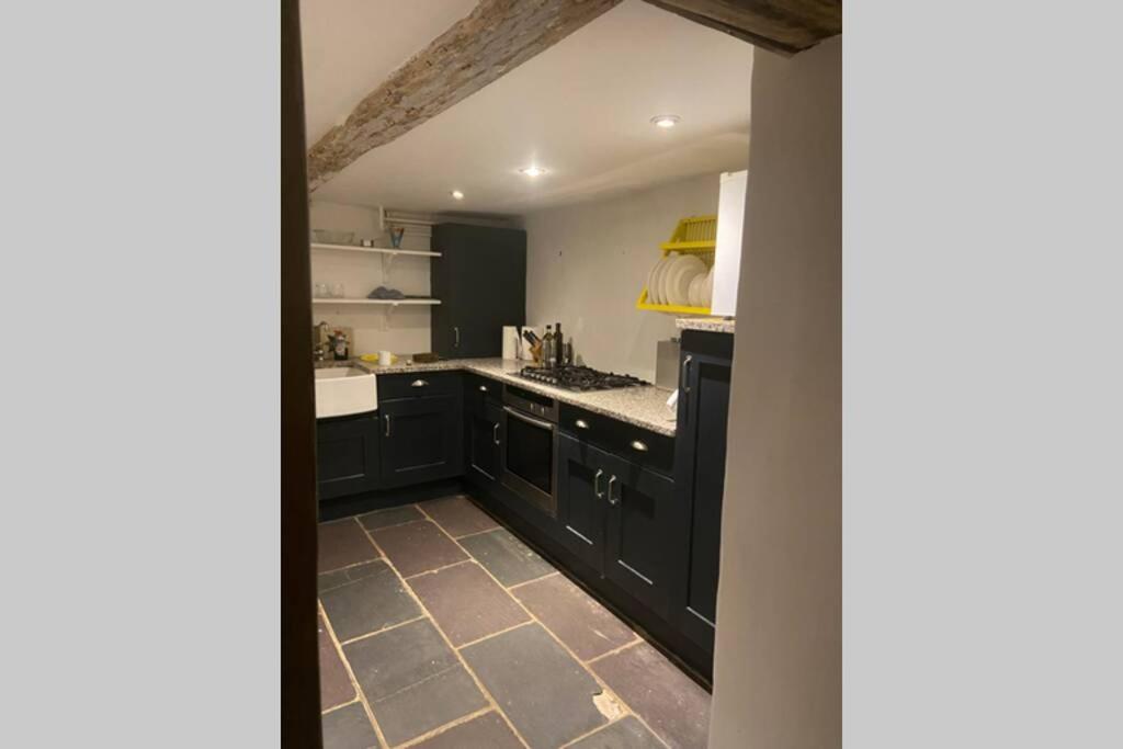Beautiful Georgian Townhouse in Frome. - Housity