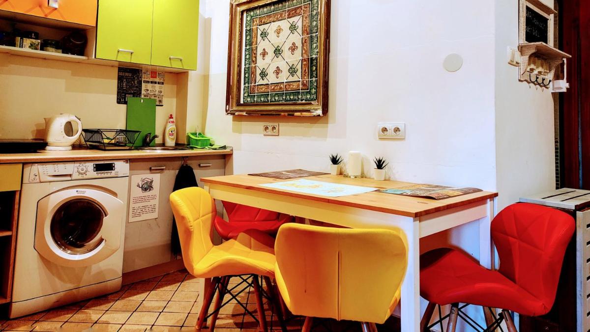 Rynek Starego Miasta Old Town Market Square - 2 bedrooms apartment - Housity