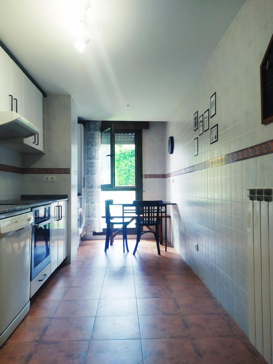 Wood, Wine & Golf - Housity